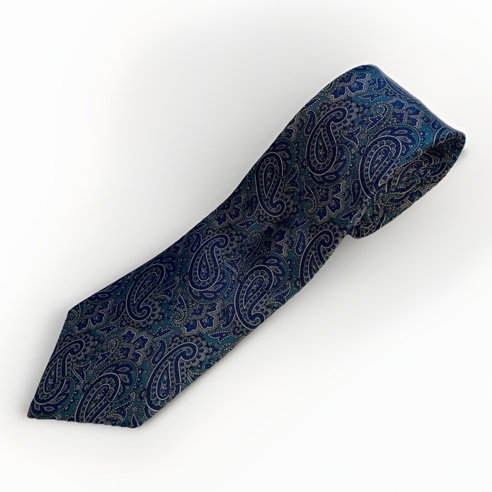 Johnny Carson Italian 100% Silk Tie Made in USA -‎ Blue Paisley - 54" L 3.5" W